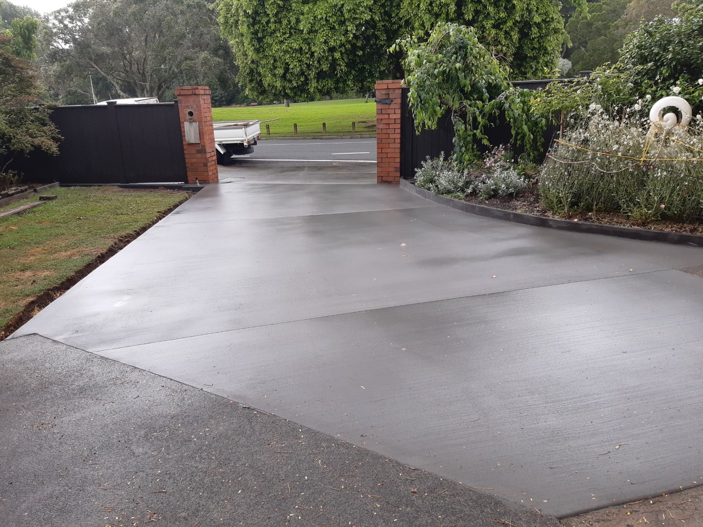 Advanced Concrete Driveways
